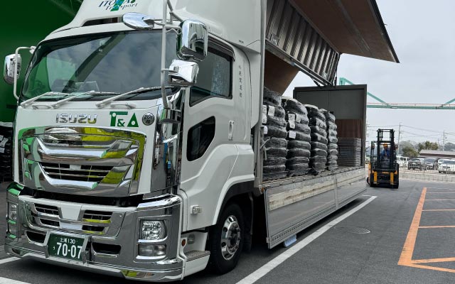 事業内容:イメージ3 | 茨城 運送,10tウイング車